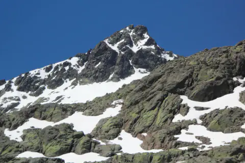 Paisaje de montaña: Almanzor