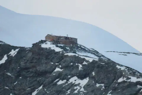 Paisaje de montaña: Erzherzog-Johann-Hütte