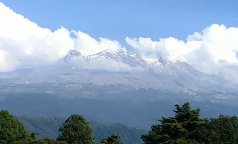 Mountain landscape: Iztaccíhuatl