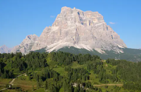 Paisaje de montaña: Monte Pelmo
