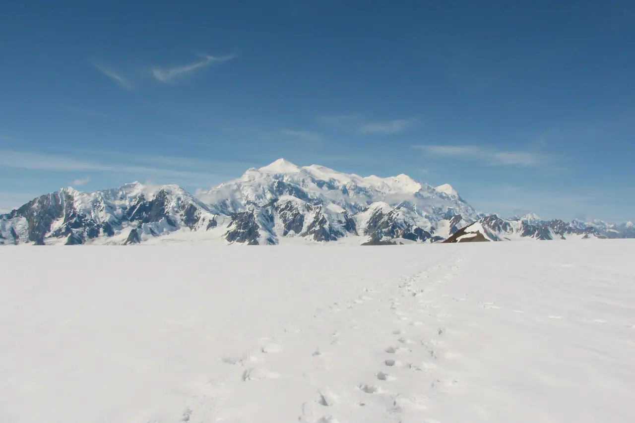 Paisaje de montaña: Mount Logan