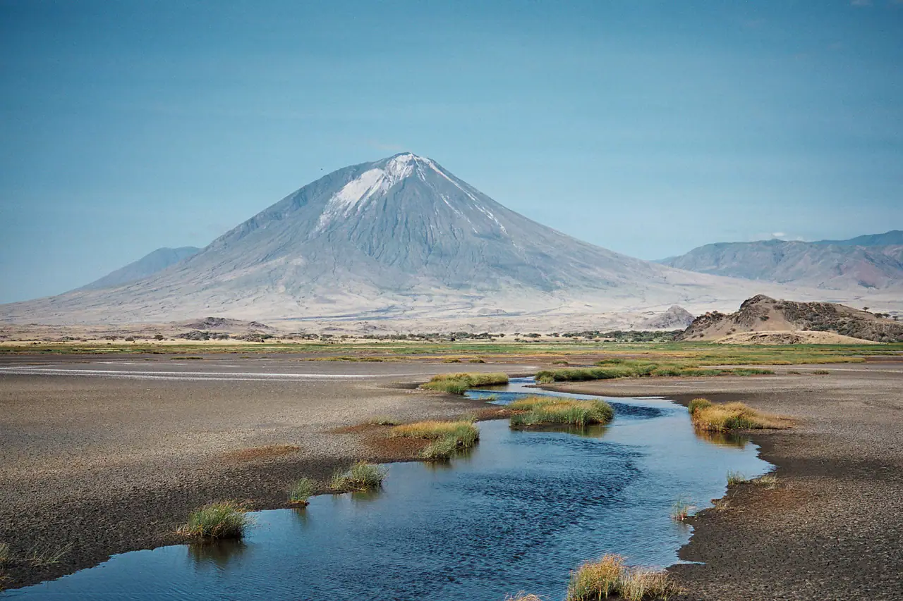 山地风景：Ol Doinyo Lengai