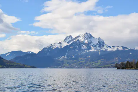 Paisaje de montaña: Pilatus