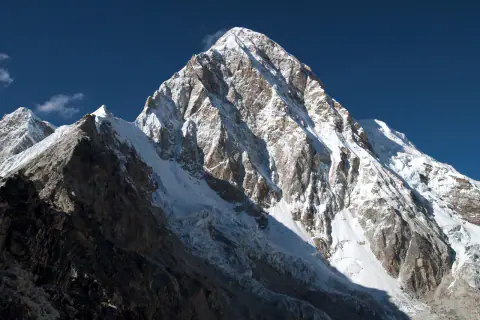 Paisaje de montaña: Pumori