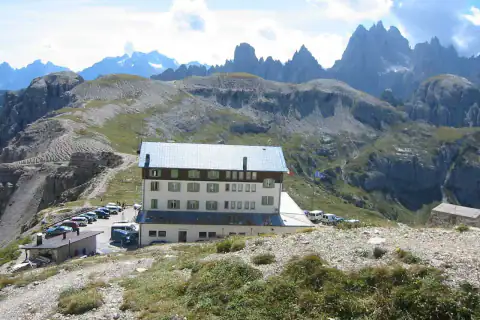 Paisaje de montaña: Rifugio Auronzo