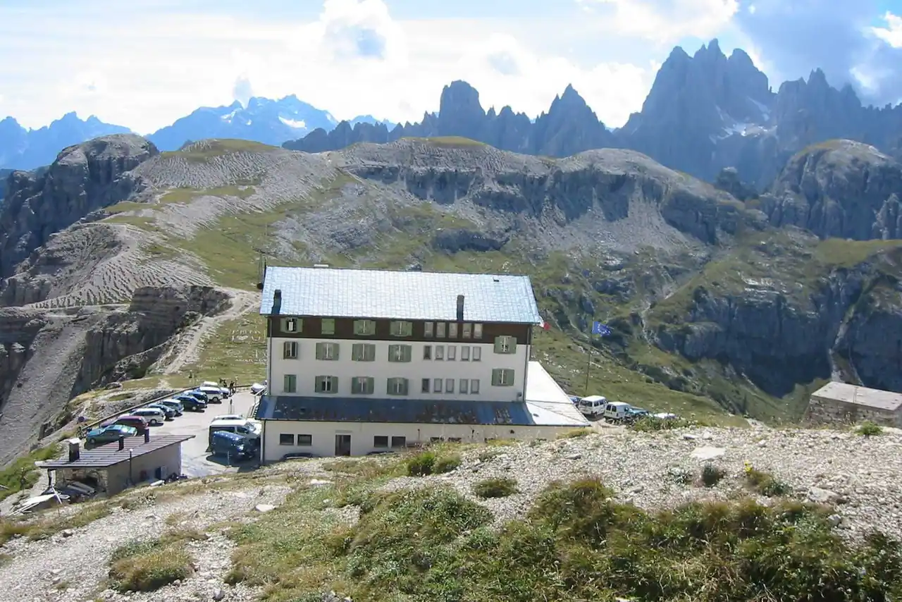 Rifugio Auronzo, पर्वतीय हट