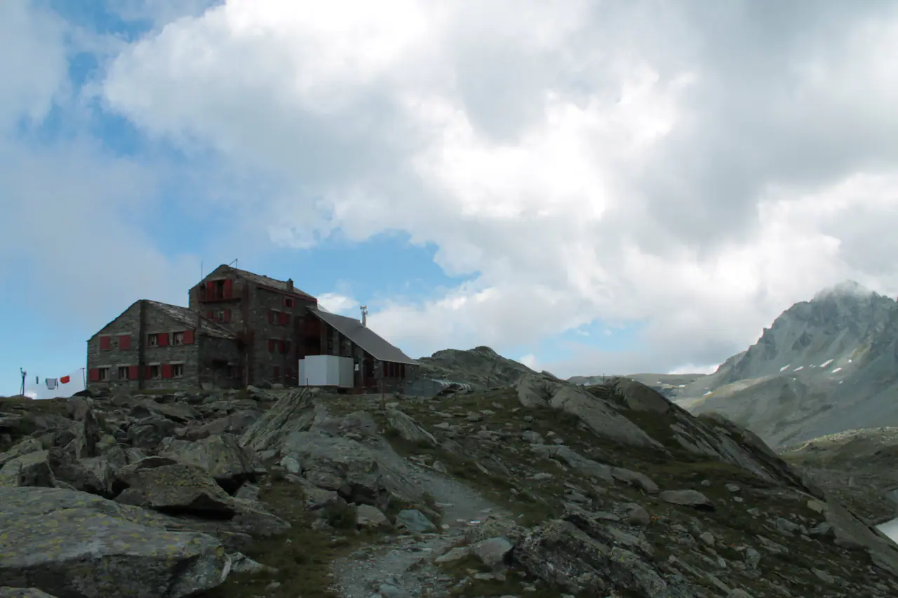 Rifugio Quintino Sella al Monviso, mountain hut