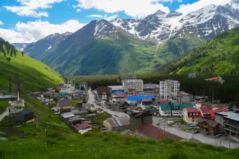 Paisaje de montaña: Terskol