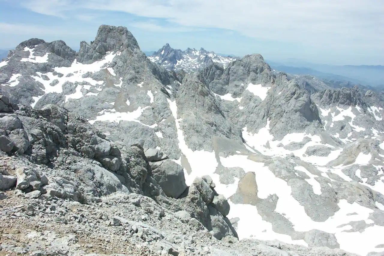 山地风景:Torre Cerredo