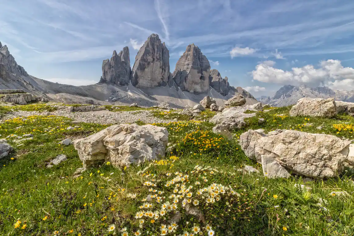 山地风景:Tre Cime di Lavaredo