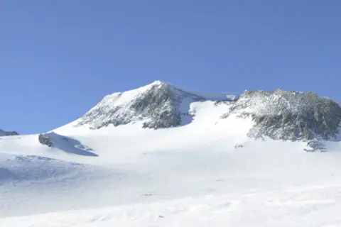 Mountain landscape: Vinson