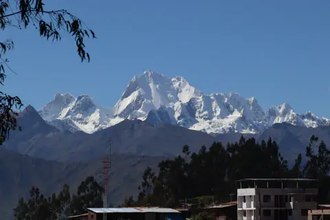 Paisaje de montaña: Yerupajá