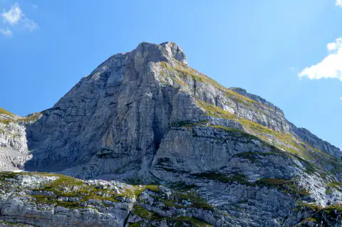 Paisaje de montaña: Zla Kolata